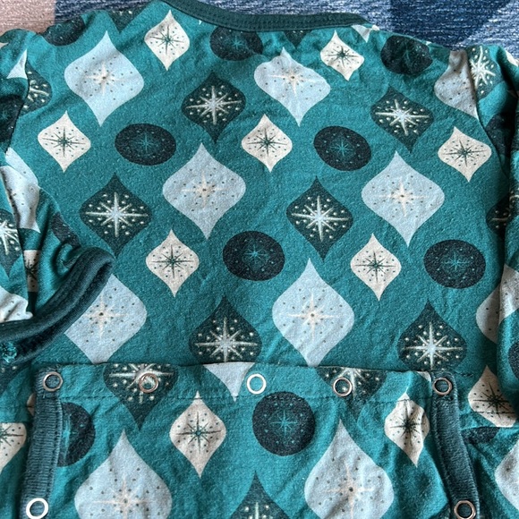 Kickee Pants 6-9 month Coverall Zip-Up Christmas Ornaments Green Print - Picture 15 of 15